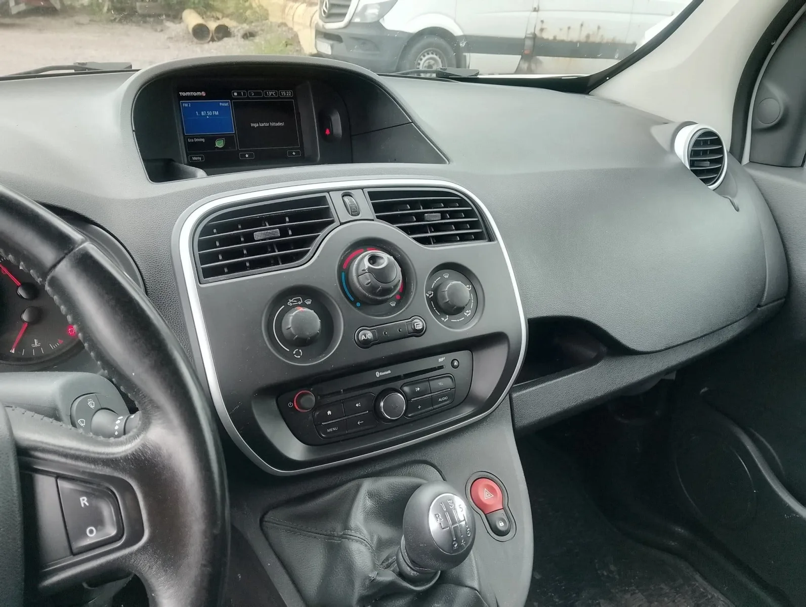 Nissan NV250 2020, bild 12 av 18