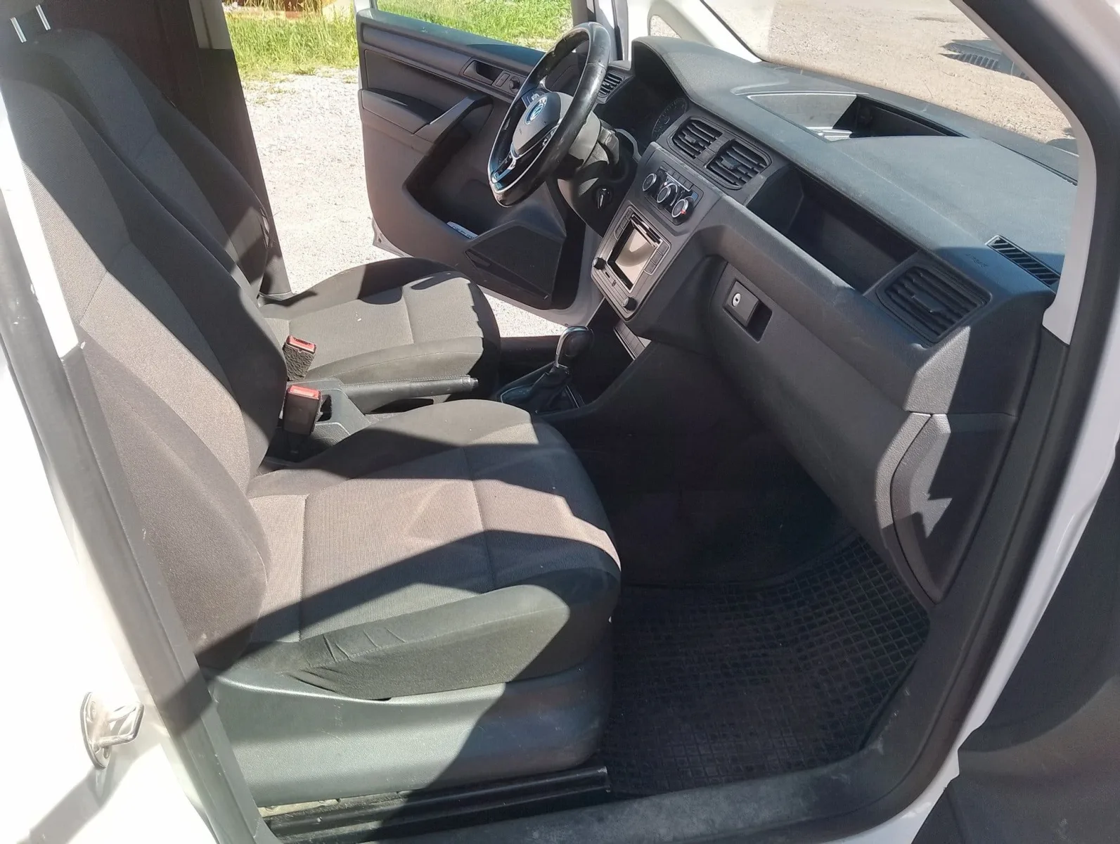Volkswagen Caddy 2016, bild 15 av 17