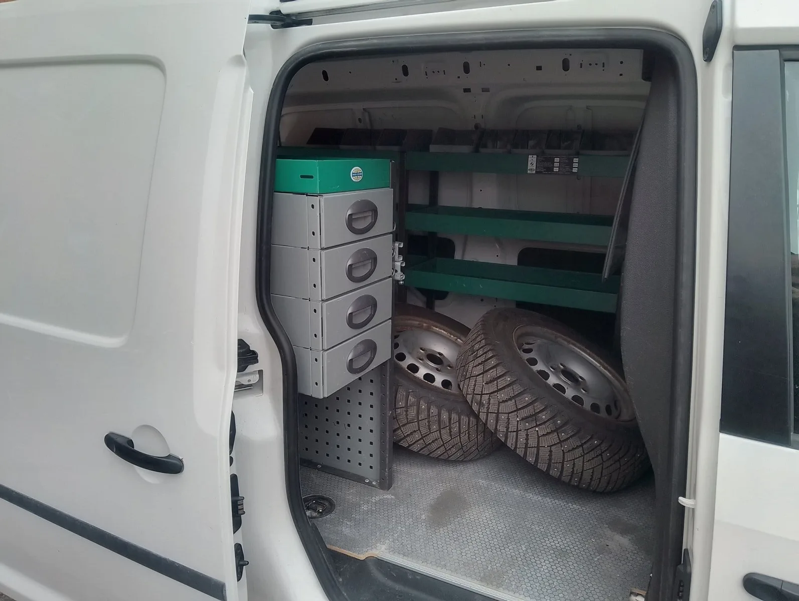 Volkswagen Caddy Maxi 2016, bild 9 av 13