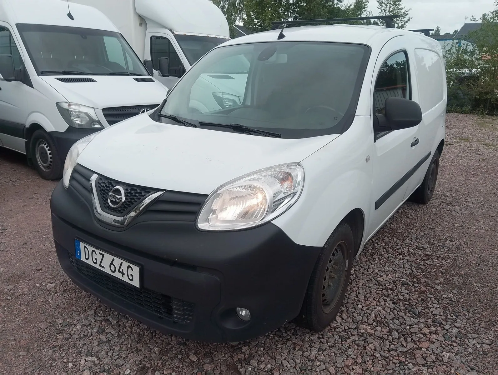Nissan NV250 2020, bild 2 av 18