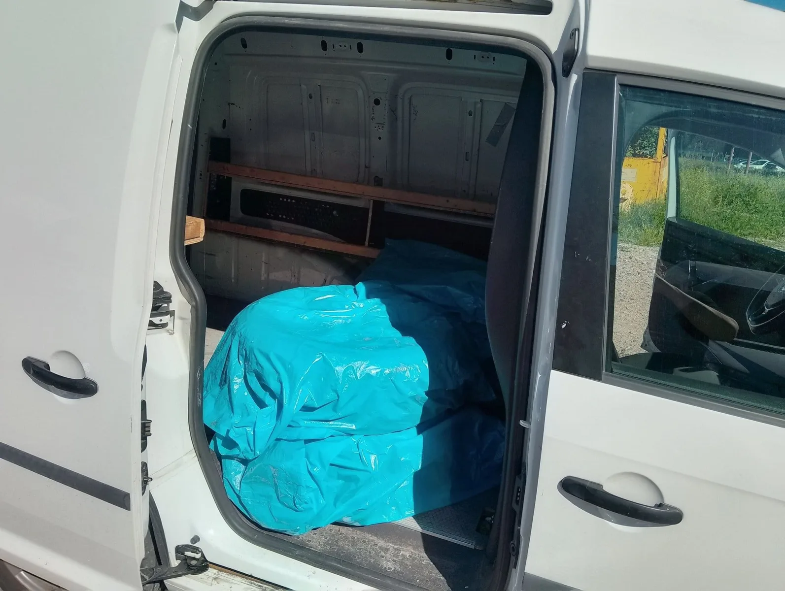 Volkswagen Caddy 2016, bild 16 av 17
