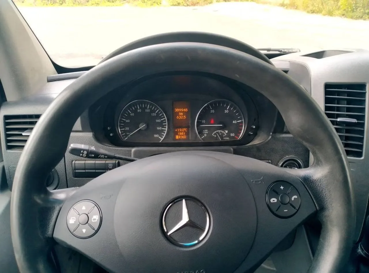 Mercedes-Benz Sprinter 319 2014, bild 14 av 14