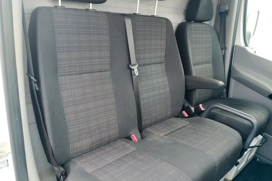 Mercedes-Benz Sprinter 2016, bild 21 av 23