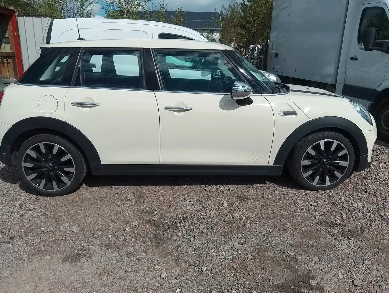 MINI Cooper 2015, bild 6 av 18