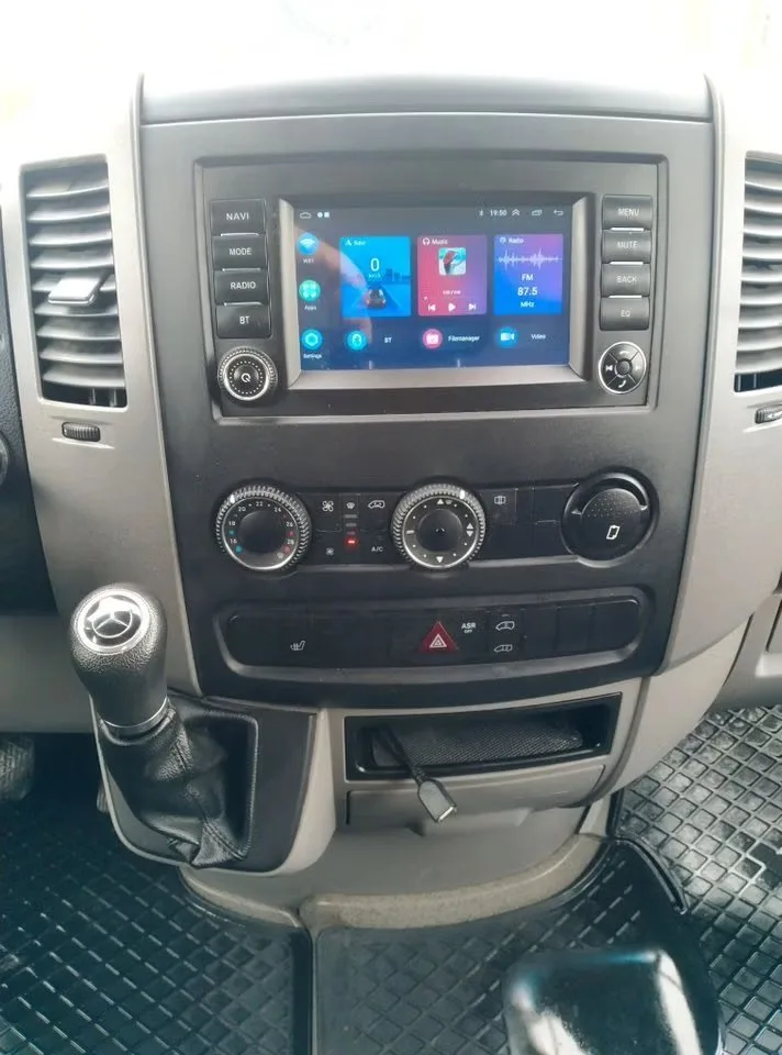 Mercedes-Benz Sprinter 2016, bild 22 av 23