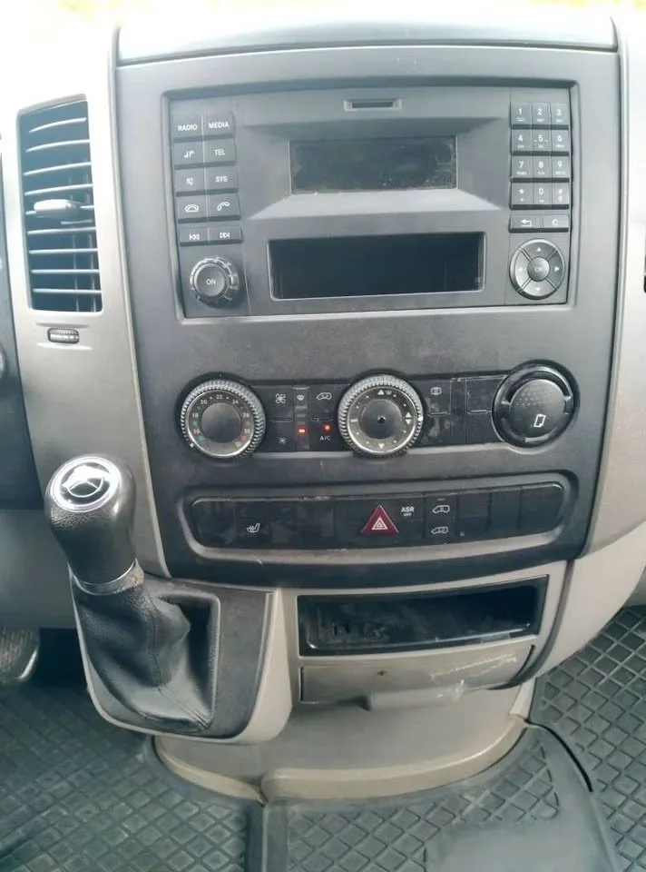 Mercedes-Benz Sprinter 319 2014, bild 12 av 14