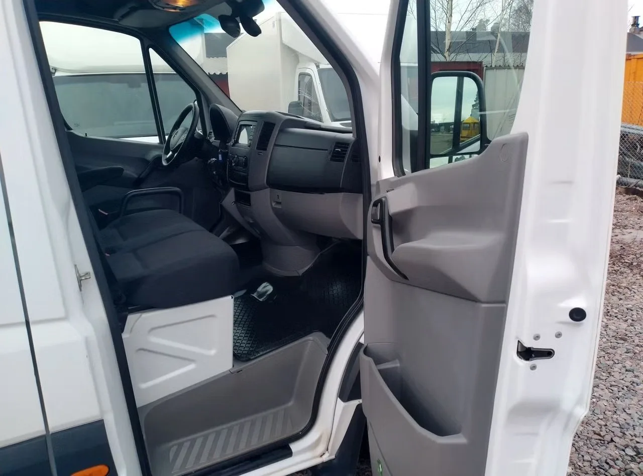 Mercedes-Benz Sprinter 2016, bild 12 av 23